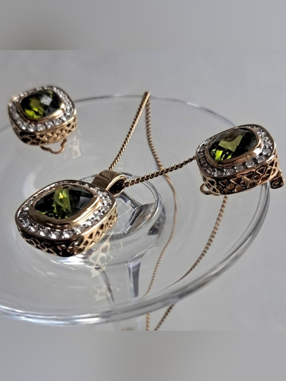 Vintage Set Citrine Green Squared Pendant Necklace Clip On Earrings Faux Diamond